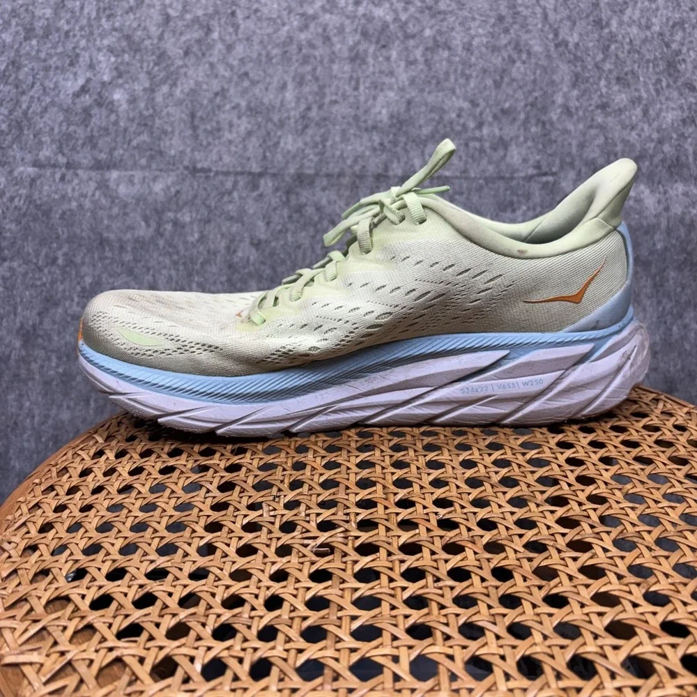 Hoka‎ One Clifton 8 Men's 10.5D Running Shoe Sneaker Light Green Butterfly